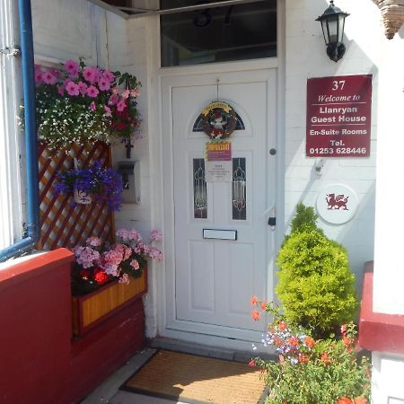 Llanryan Guest House Blackpool Exterior photo